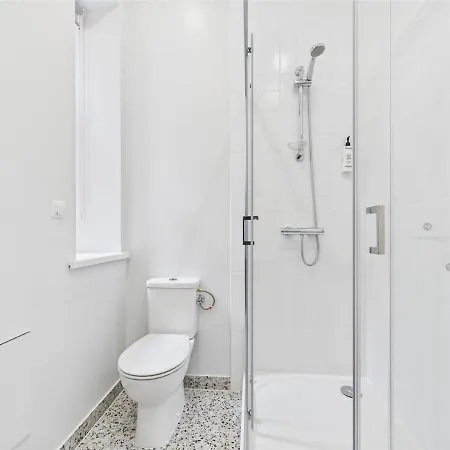 2br - 10min To Old Town