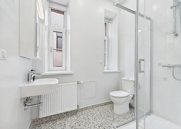 2br - 10min To Old Town Apartment *